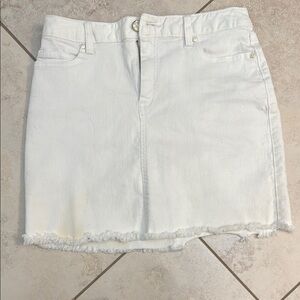 Lilly Pulitzer White Pencil Mini Skirt for Casual Wear